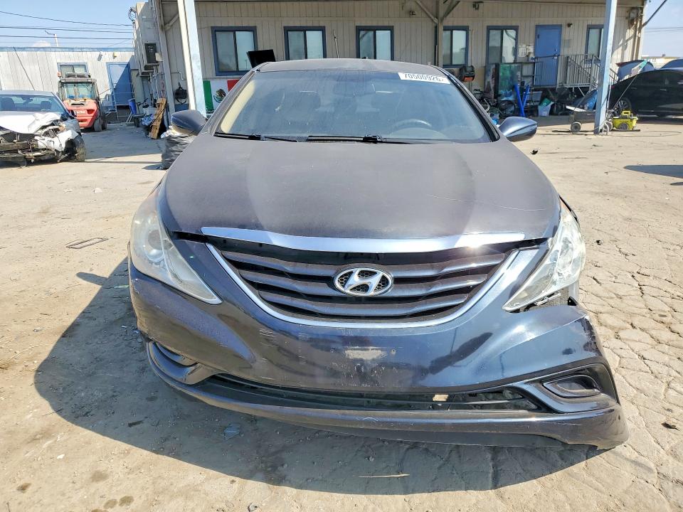 70500926 :رقم المزاد ، 5NPEB4AC7DH555696 vin ، 2013 Hyundai Sonata Gls Automatic مزاد بيع