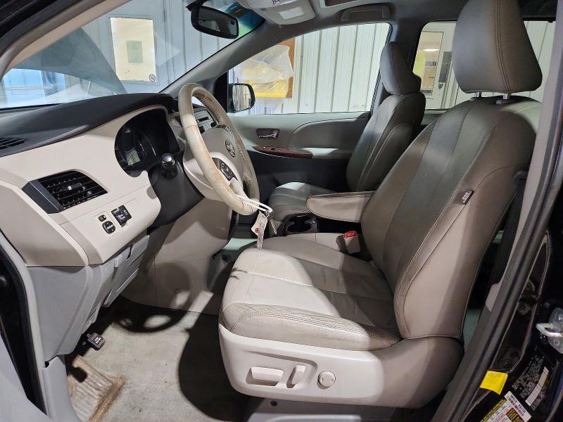 69051376 :رقم المزاد ، 5TDYK3DC4CS259773 vin ، 2012 Toyota Sienna مزاد بيع