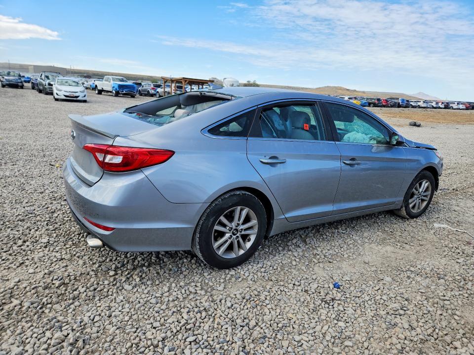 2015 Hyundai Sonata მანქანა იყიდება აუქციონზე, vin: 5NPE24AFXFH013926, აუქციონის ნომერი: 70657606