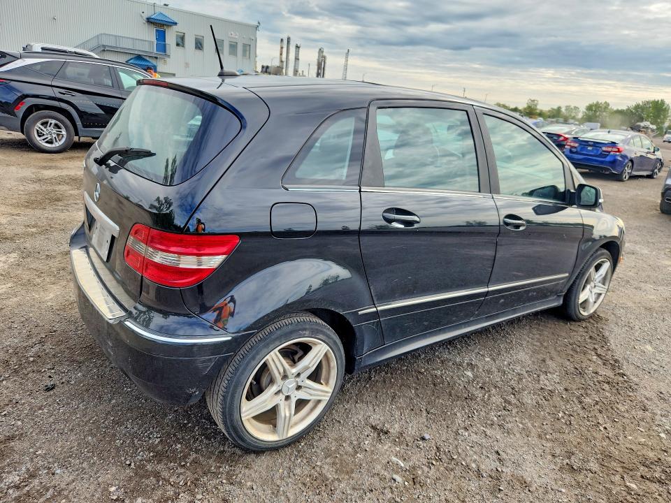 2011 Mercedes-benz B200 მანქანა იყიდება აუქციონზე, vin: WDDFH3DB4BJ692119, აუქციონის ნომერი: 67800816