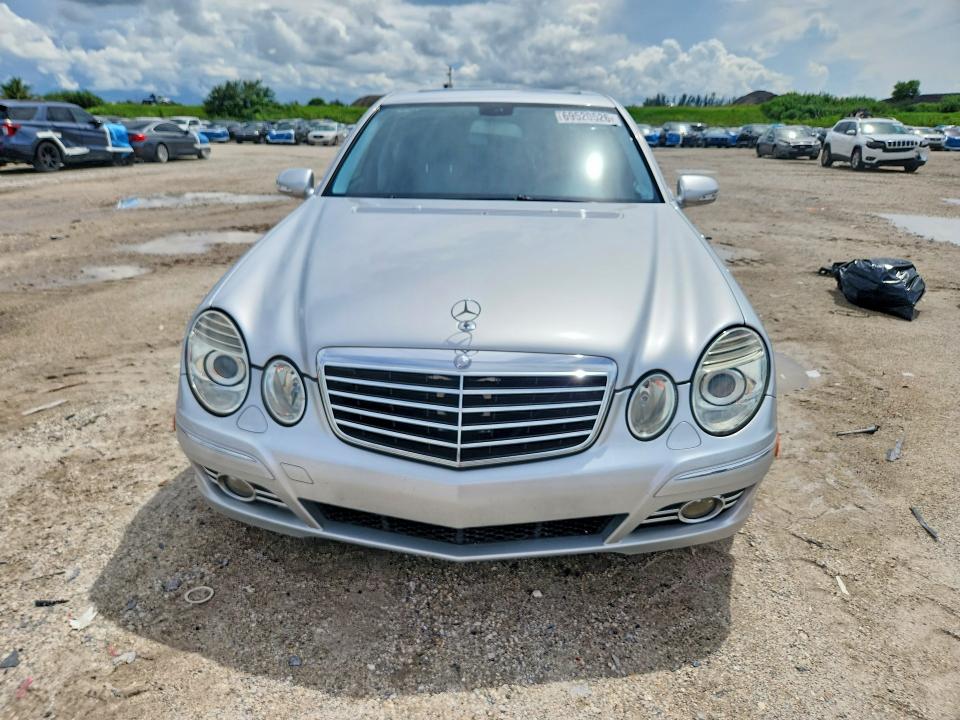 69520526 :رقم المزاد ، WDBUF72X47B054787 vin ، 2007 Mercedes-benz E-class مزاد بيع