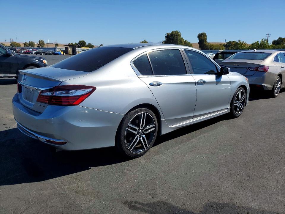 Aukcja sprzedaży 2017 Honda Accord, vin: 1HGCR2F57HA137302, numer aukcji: 69337856