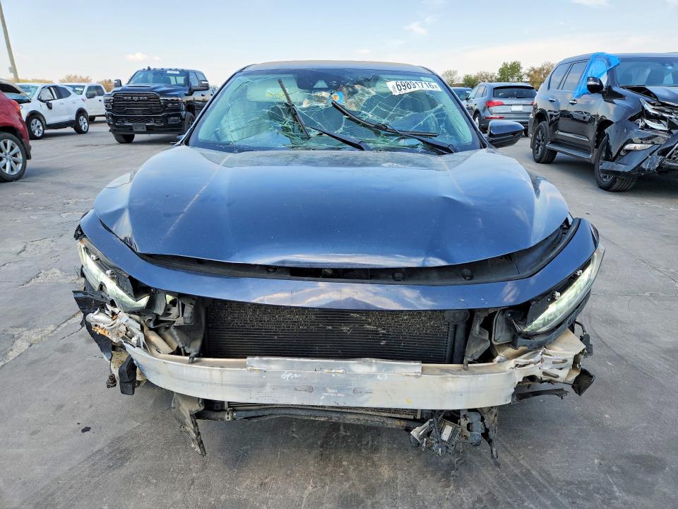 69891716 :رقم المزاد ، 19XZE4F58KE004455 vin ، 2019 Honda Insight مزاد بيع