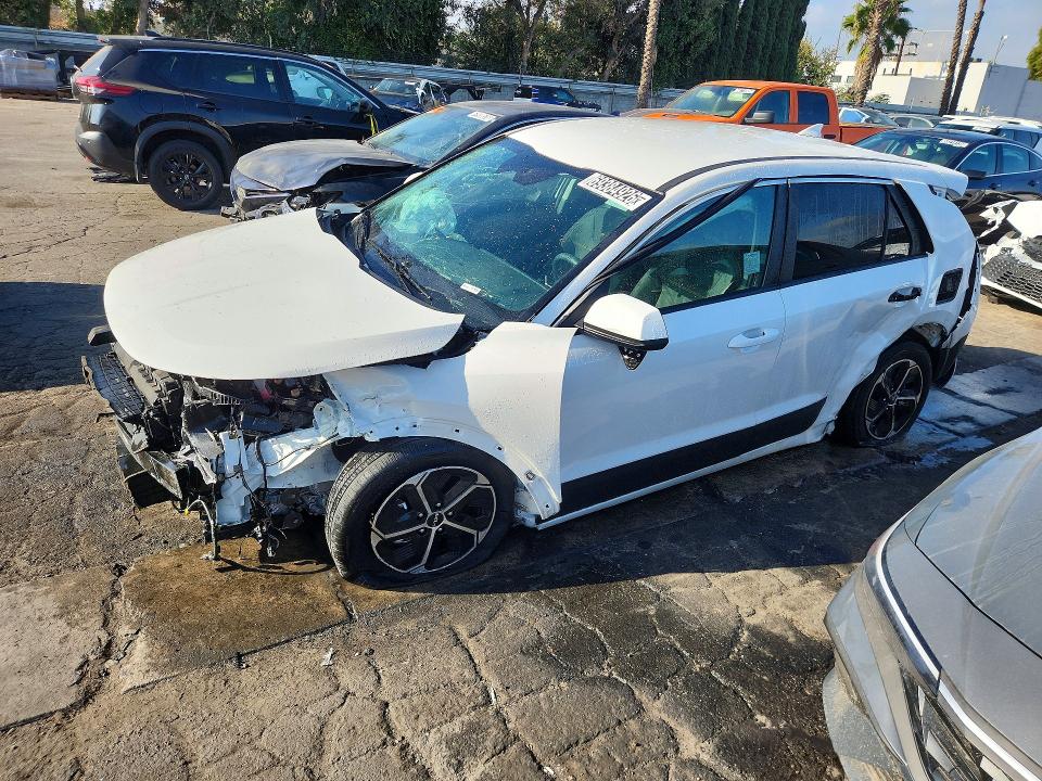 Auction sale of the 2026 Kia Niro, vin: KNDCP3LE1T5349869, lot number: 69384926