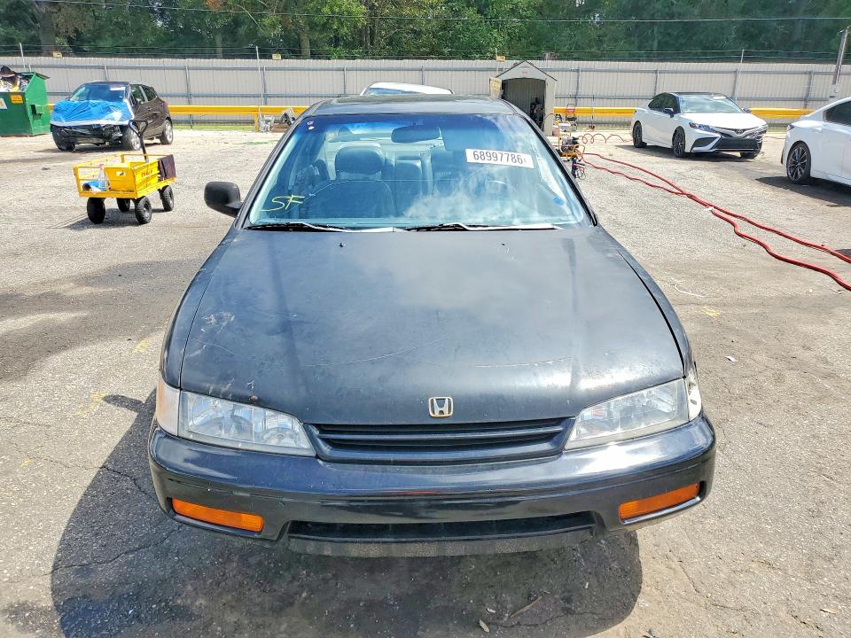 68997786 :رقم المزاد ، 1HGCD5667RA114497 vin ، 1994 Honda Accord مزاد بيع