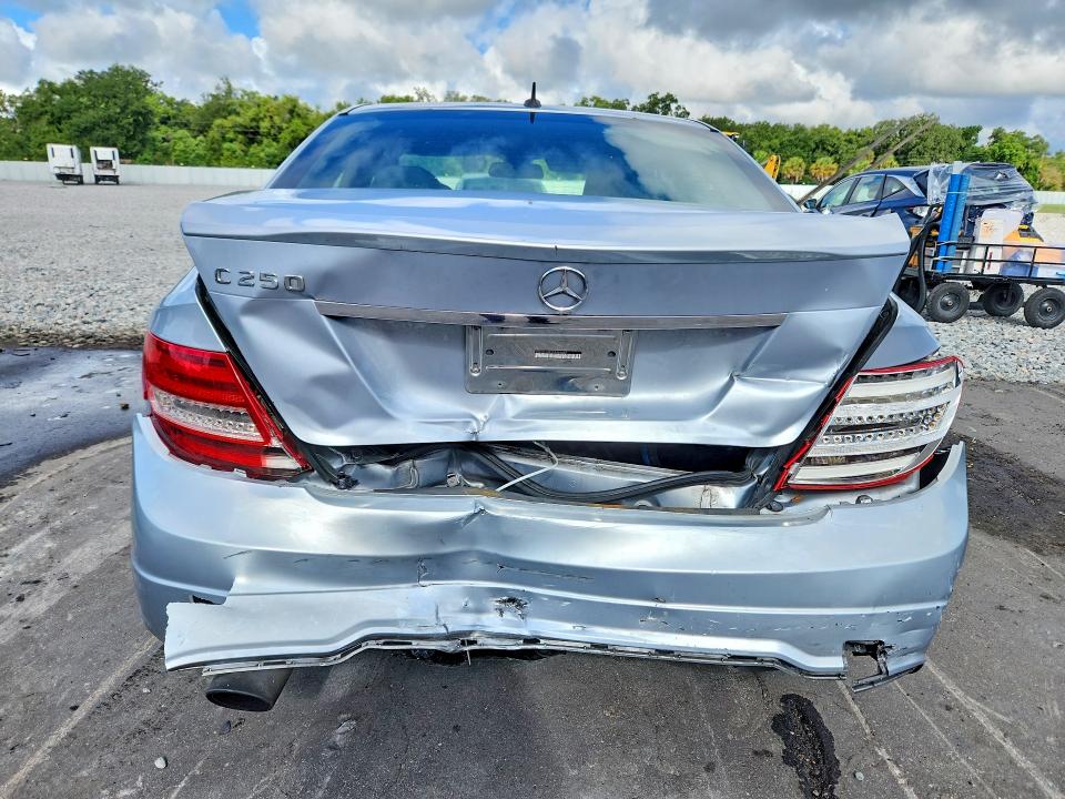 2013 Mercedes-benz C მანქანა იყიდება აუქციონზე, vin: WDDGF4HBXDA767645, აუქციონის ნომერი: 67478676