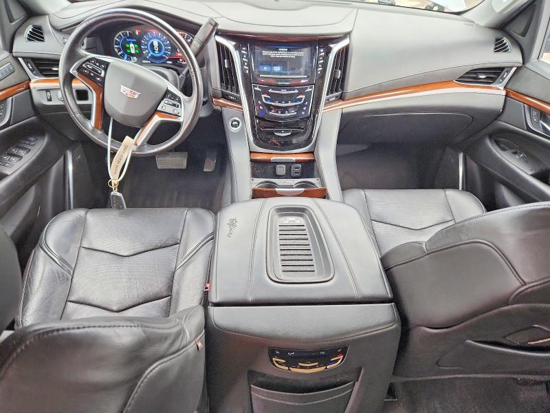2020 Cadillac Escalade მანქანა იყიდება აუქციონზე, vin: 1GYS3HKJ1LR295821, აუქციონის ნომერი: 69485276