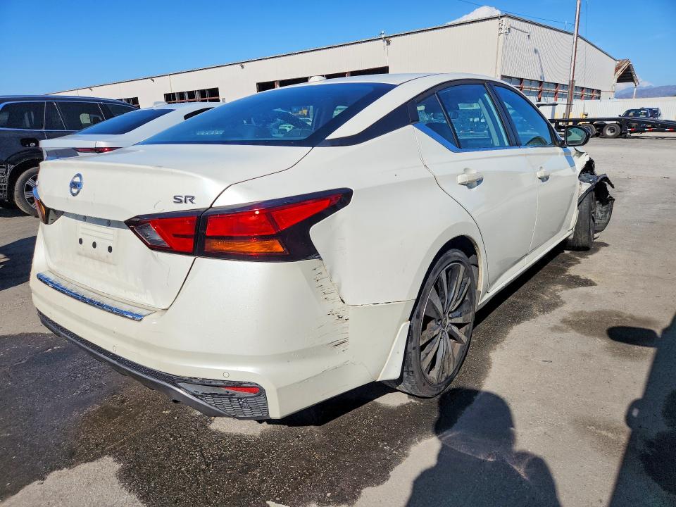 68008166 :رقم المزاد ، 1N4BL4CV8LC264283 vin ، 2020 Nissan Altima مزاد بيع