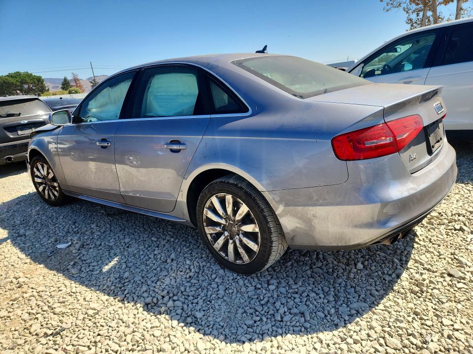 70176876 :رقم المزاد ، WAUAFAFLXFN002017 vin ، 2015 Audi A4 مزاد بيع
