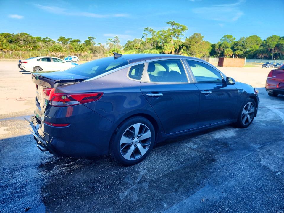 2019 Kia Optima მანქანა იყიდება აუქციონზე, vin: 5XXGT4L33KG327819, აუქციონის ნომერი: 67321896