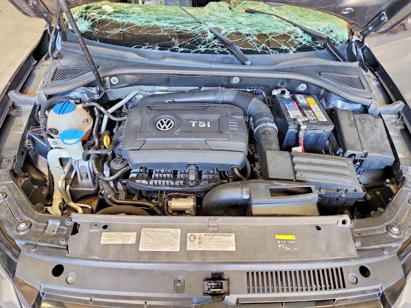 2015 Volkswagen Passat მანქანა იყიდება აუქციონზე, vin: 1VWAS7A35FC119795, აუქციონის ნომერი: 68261086