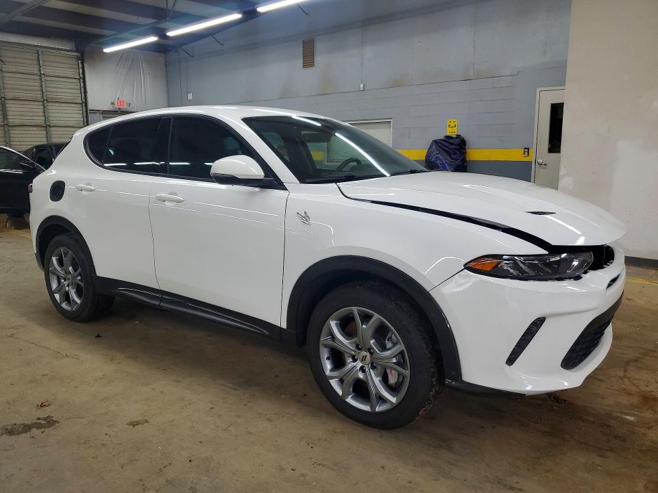 Продаж на аукціоні авто 2024 Dodge Hornet, vin: ZACPDFCW4R3A26900, номер лоту: 70372506
