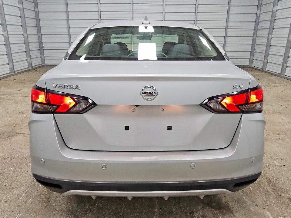 66547736 :رقم المزاد ، 3N1CN8EV8LL864869 vin ، 2020 Nissan Versa مزاد بيع