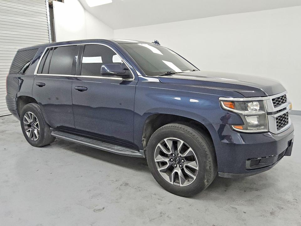 70324016 :رقم المزاد ، 1GNLCDEC1HR330713 vin ، 2017 Chevrolet Tahoe مزاد بيع