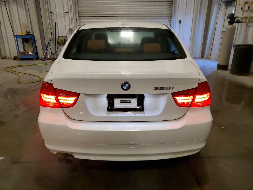 Продажа на аукционе авто 2011 Bmw 328, vin: WBAPK7C57BA818344, номер лота: 70015416