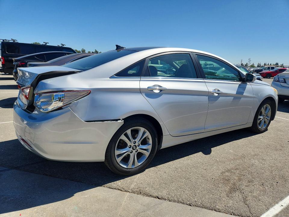 71155596 :رقم المزاد ، 5NPEC4AC4CH330714 vin ، 2012 Hyundai Sonata مزاد بيع