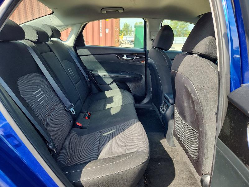 68992866 :رقم المزاد ، 3KPF54AD4KE128949 vin ، 2019 Kia Forte مزاد بيع