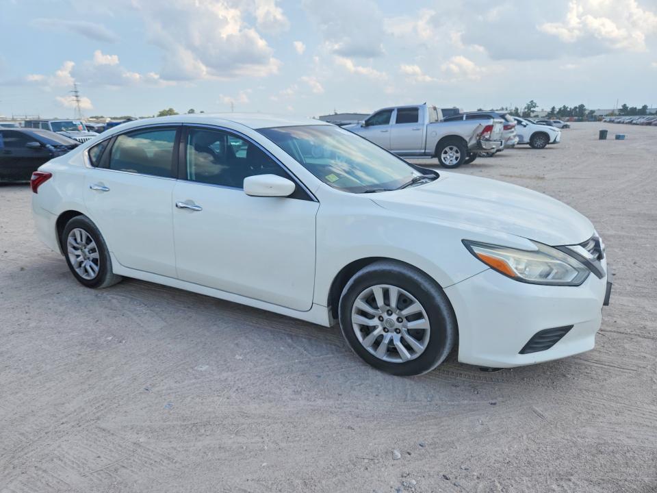 70102786 :رقم المزاد ، 1N4AL3AP4JC142706 vin ، 2018 Nissan Altima مزاد بيع