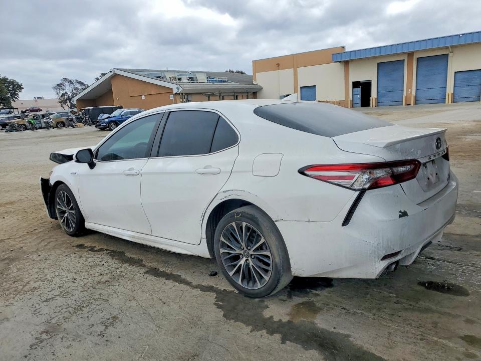Продажа на аукционе авто 2019 Toyota Camry Hybrid, vin: 4T1B21HK0KU517045, номер лота: 69981616