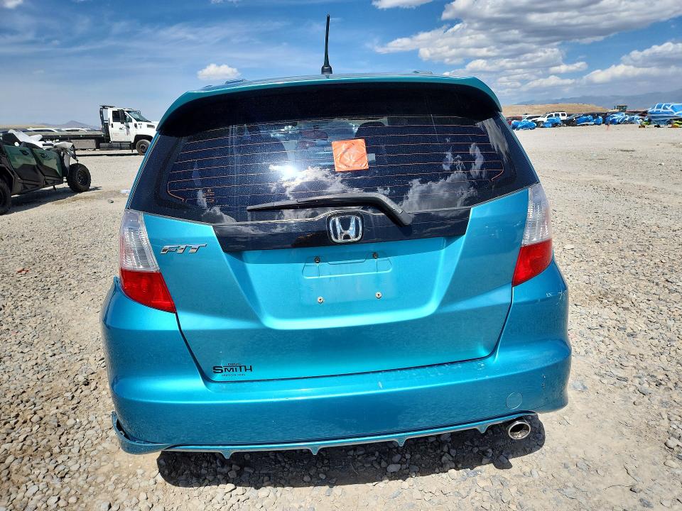 67027276 :رقم المزاد ، JHMGE8H55DC028717 vin ، 2013 Honda Fit مزاد بيع