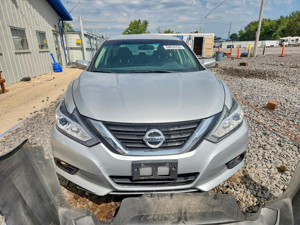 2016 Nissan Altima მანქანა იყიდება აუქციონზე, vin: 1N4AL3AP5GC166909, აუქციონის ნომერი: 68859336