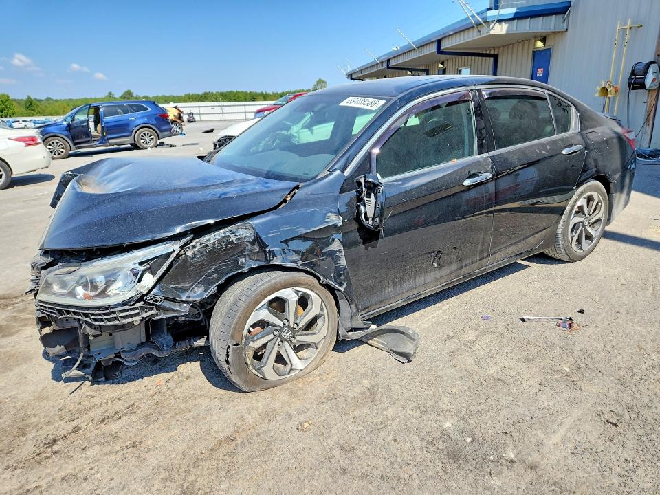 Продаж на аукціоні авто 2016 Honda Accord, vin: 1HGCR3F05GA008385, номер лоту: 69408586