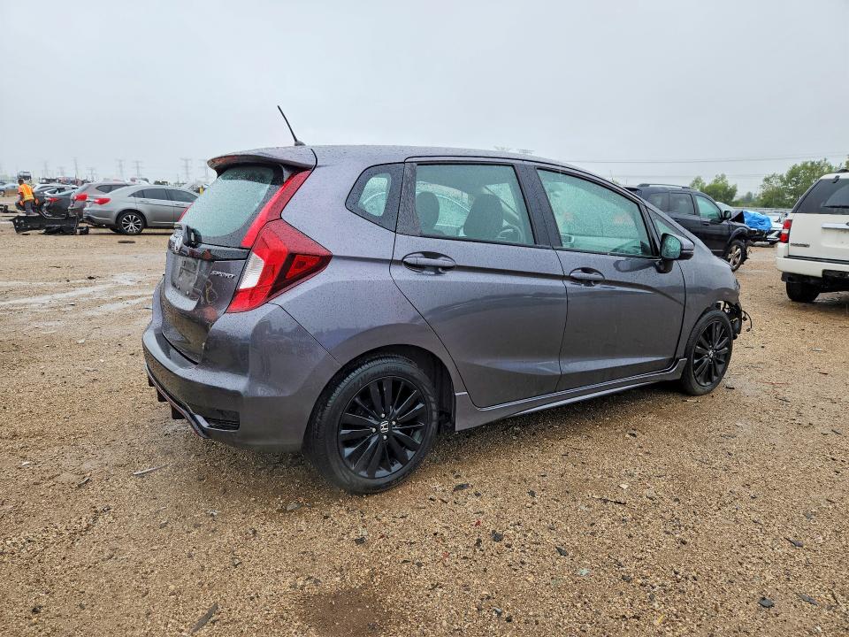 68835916 :رقم المزاد ، 3HGGK5H64JM706838 vin ، 2018 Honda Fit مزاد بيع