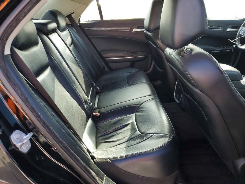 Auction sale of the 2017 Chrysler 300, vin: 2C3CCAAGXHH599653        , lot number: 68800736