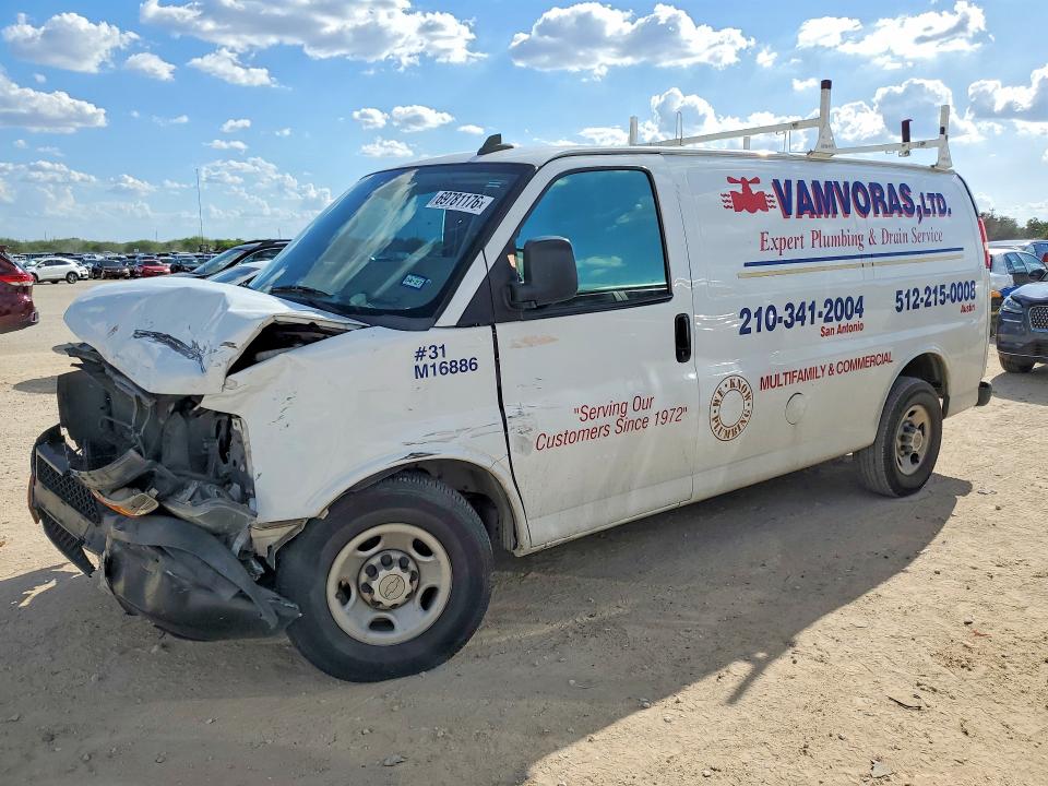 Auction sale of the 2018 Chevrolet Express G2500, vin: 1GCWGAFG2J1339578, lot number: 69781176