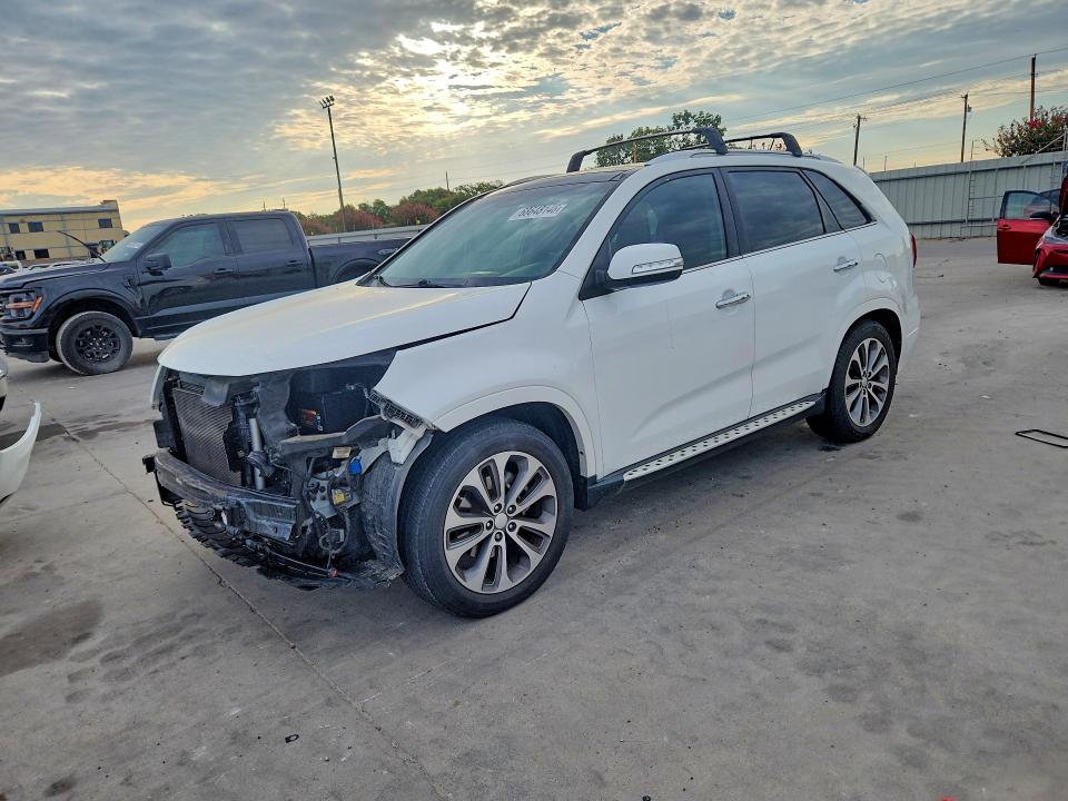 68648146 :رقم المزاد ، 5XYKW4A7XFG646241 vin ، 2015 Kia Sorento مزاد بيع