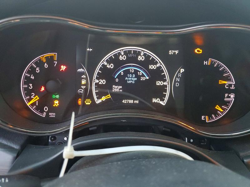 70637126 :رقم المزاد ، 1C4RJFBT1LC386364 vin ، 2020 Jeep Grand Cherokee مزاد بيع