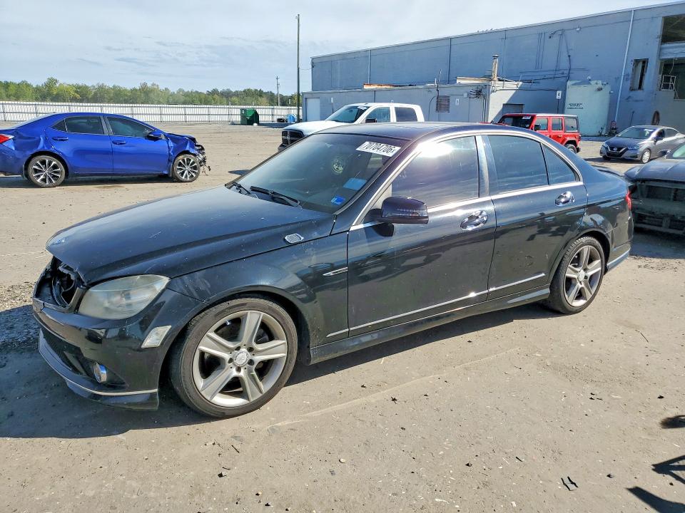2010 Mercedes-benz C მანქანა იყიდება აუქციონზე, vin: WDDGF8BB1AR131046, აუქციონის ნომერი: 70704706