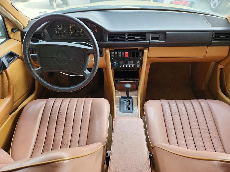 Продажа на аукционе авто 1988 Mercedes-benz 300, vin: WDBEA90D9JF081846, номер лота: 67401386