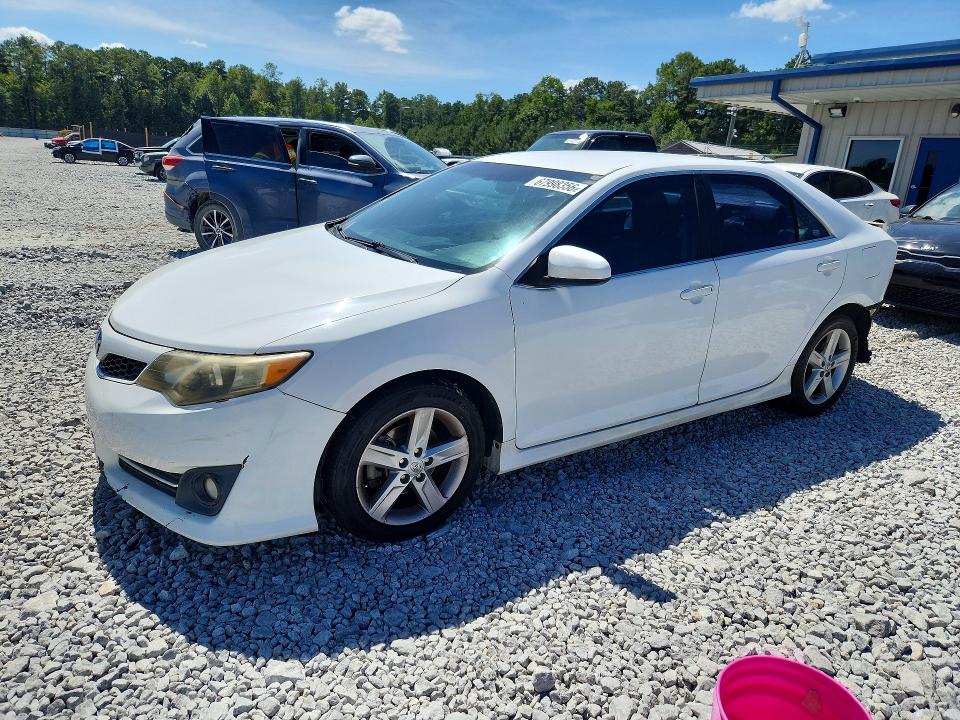67998356 :رقم المزاد ، 4T1BF1FK0EU346423 vin ، 2014 Toyota Camry مزاد بيع
