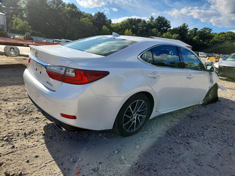 2016 Lexus Es მანქანა იყიდება აუქციონზე, vin: 58ABK1GGXGU019626, აუქციონის ნომერი: 69758196