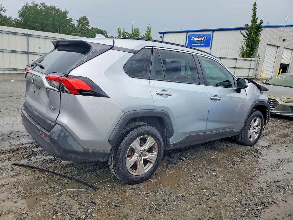 Продажа на аукционе авто 2021 Toyota Rav4, vin: 2T3W1RFV7MC128222, номер лота: 68252736