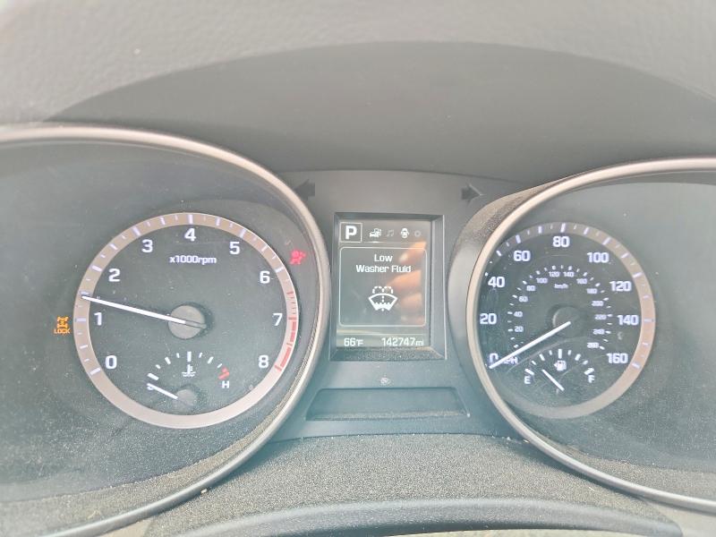 2017 Hyundai Santa Fe მანქანა იყიდება აუქციონზე, vin: KM8SMDHF9HU222100, აუქციონის ნომერი: 67335936