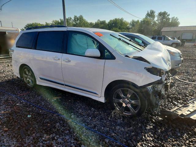 2017 Toyota Sienna მანქანა იყიდება აუქციონზე, vin: 5TDXZ3DC8HS820331, აუქციონის ნომერი: 67240166