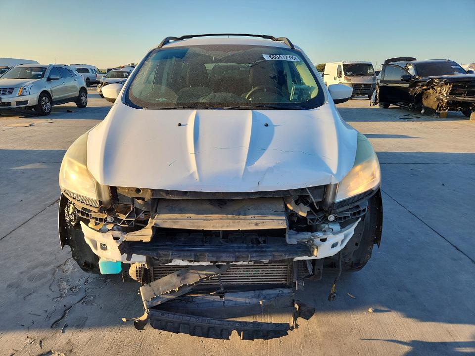 68041276 :رقم المزاد ، 1FMCU0G93DUD78782 vin ، 2013 Ford Escape مزاد بيع
