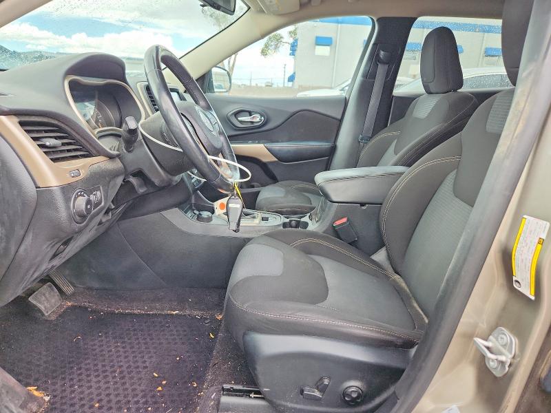 67850676 :رقم المزاد ، 1C4PJMCS2HW596754 vin ، 2017 Jeep Cherokee مزاد بيع