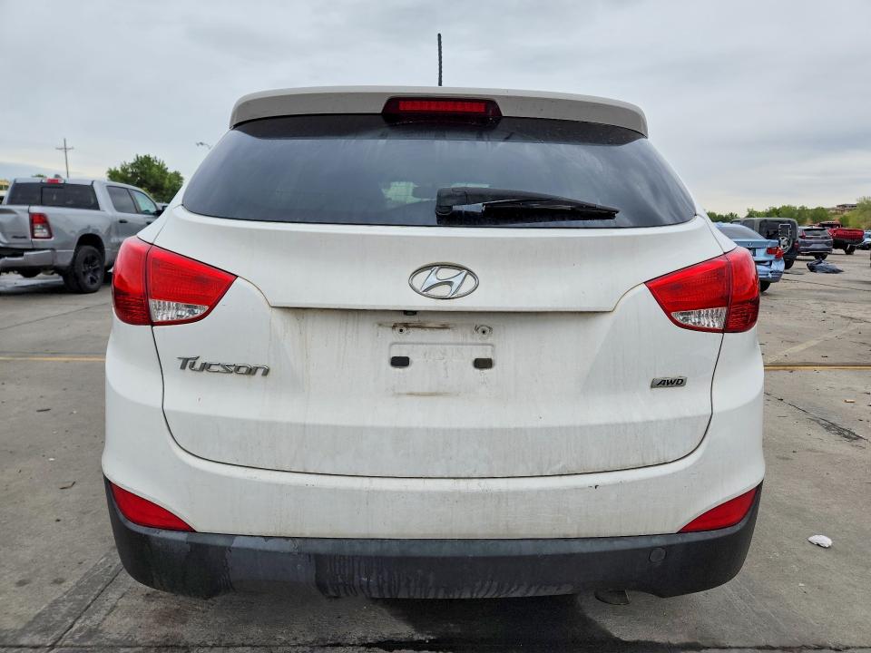 2015 Hyundai Tucson მანქანა იყიდება აუქციონზე, vin: KM8JUCAG4FU076646, აუქციონის ნომერი: 70005186