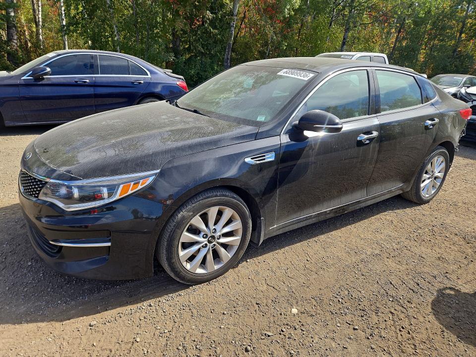 2017 Kia Optima მანქანა იყიდება აუქციონზე, vin: 5XXGU4L35HG174382, აუქციონის ნომერი: 68909936