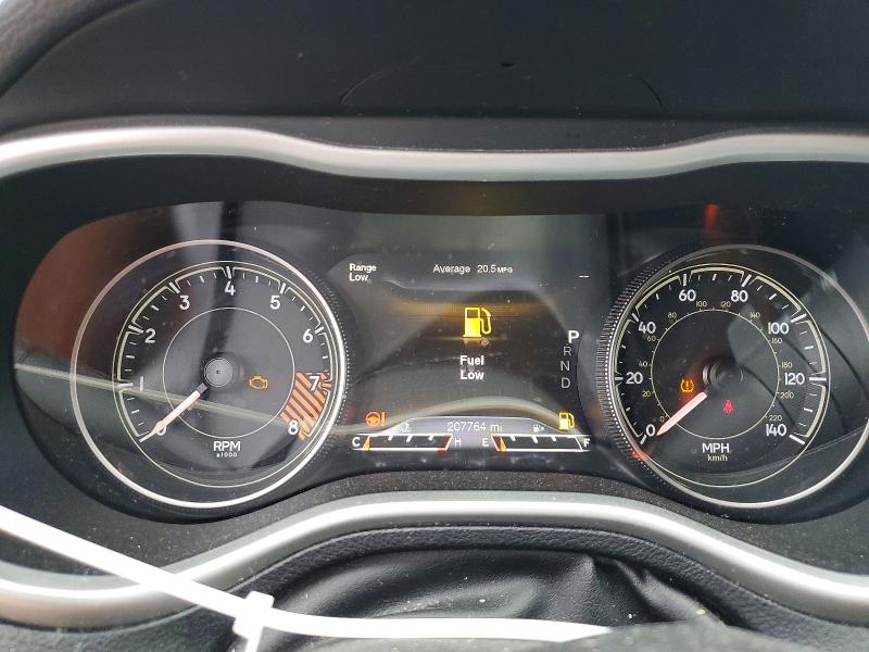 68806716 :رقم المزاد ، 1C4PJMBS8EW277694 vin ، 2014 Jeep Cherokee مزاد بيع