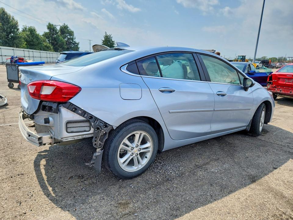 2018 Chevrolet Cruze მანქანა იყიდება აუქციონზე, vin: 1G1BE5SM7J7231096, აუქციონის ნომერი: 69503776