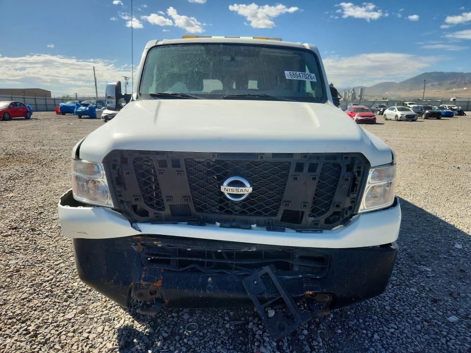 68647026 :رقم المزاد ، 5BZAF0AA6EN161506 vin ، 2014 Nissan Nv مزاد بيع