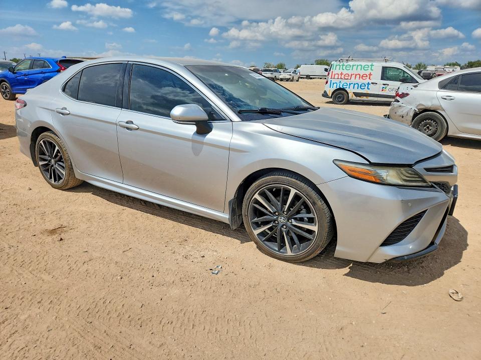 Aukcja sprzedaży 2018 Toyota Camry, vin: 4T1B61HK8JU071617, numer aukcji: 68523806