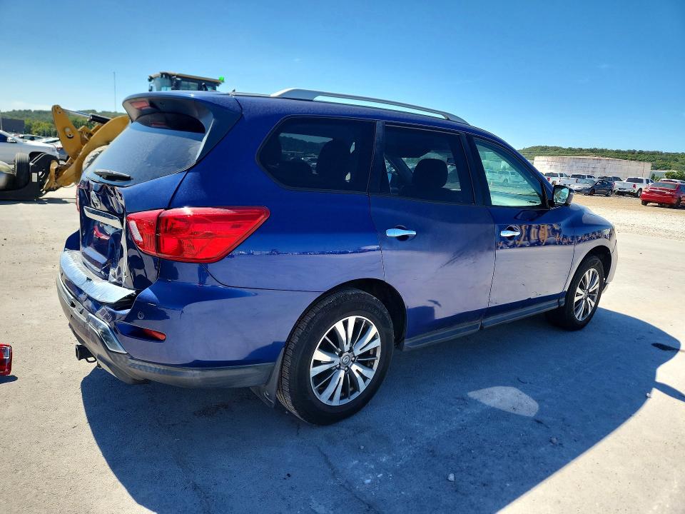 70078466 :رقم المزاد ، 5N1DR2MNXHC626590 vin ، 2017 Nissan Pathfinder مزاد بيع