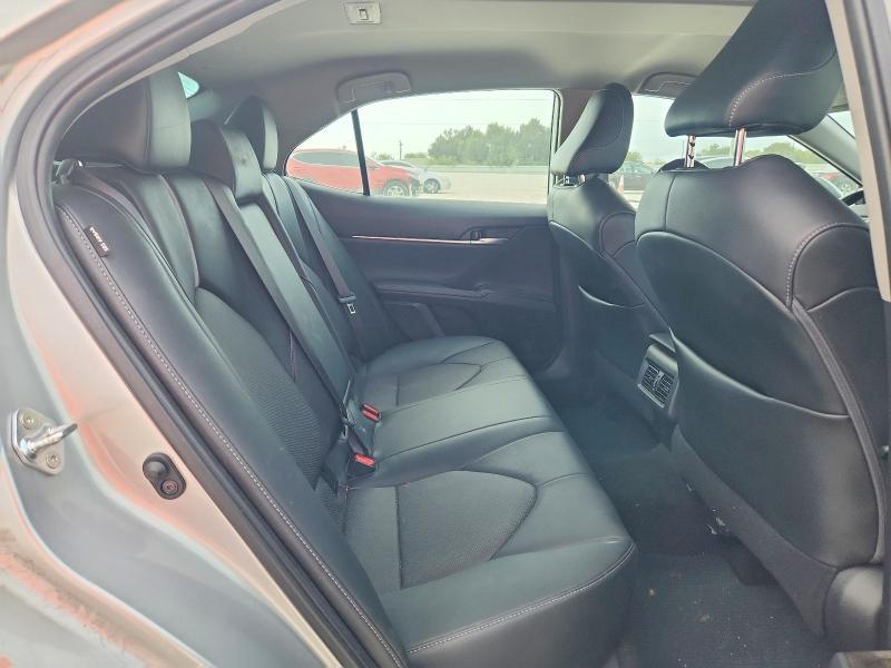 70628156 :رقم المزاد ، 4T1K61AKXMU443473 vin ، 2021 Toyota Camry مزاد بيع