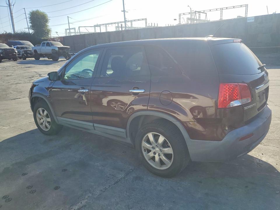 2011 Kia Sorento მანქანა იყიდება აუქციონზე, vin: 5XYKT3A16BG004074, აუქციონის ნომერი: 70747366