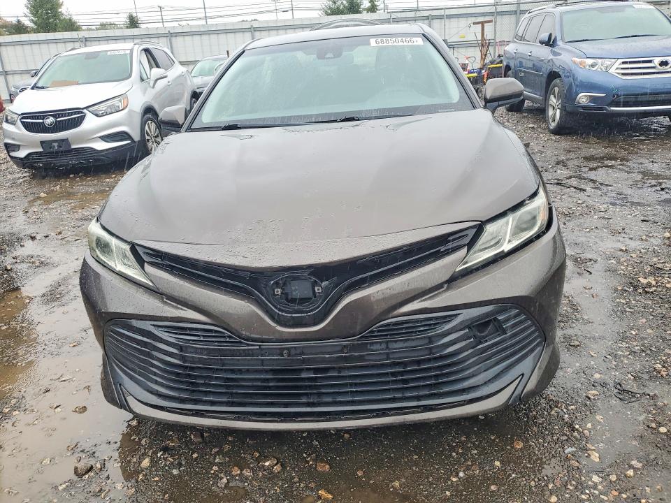 2018 Toyota Camry მანქანა იყიდება აუქციონზე, vin: JTNB11HK8J3005461, აუქციონის ნომერი: 68850466